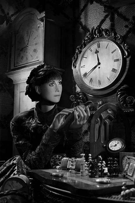 Lynn Goldsmith, Time on Her Hands
Photograph, 30 x 40 inches