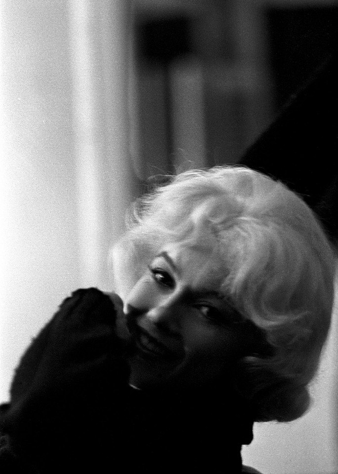 Lawrence Schiller, Marilyn Monroe in her dressing room on the set of "Let's Make Love.", Los Angeles, California, 1960
Archival Digital Pigment Print, 22 x 17 in.